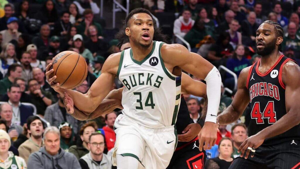 Giannis Antetokounmpo takes things into own hands